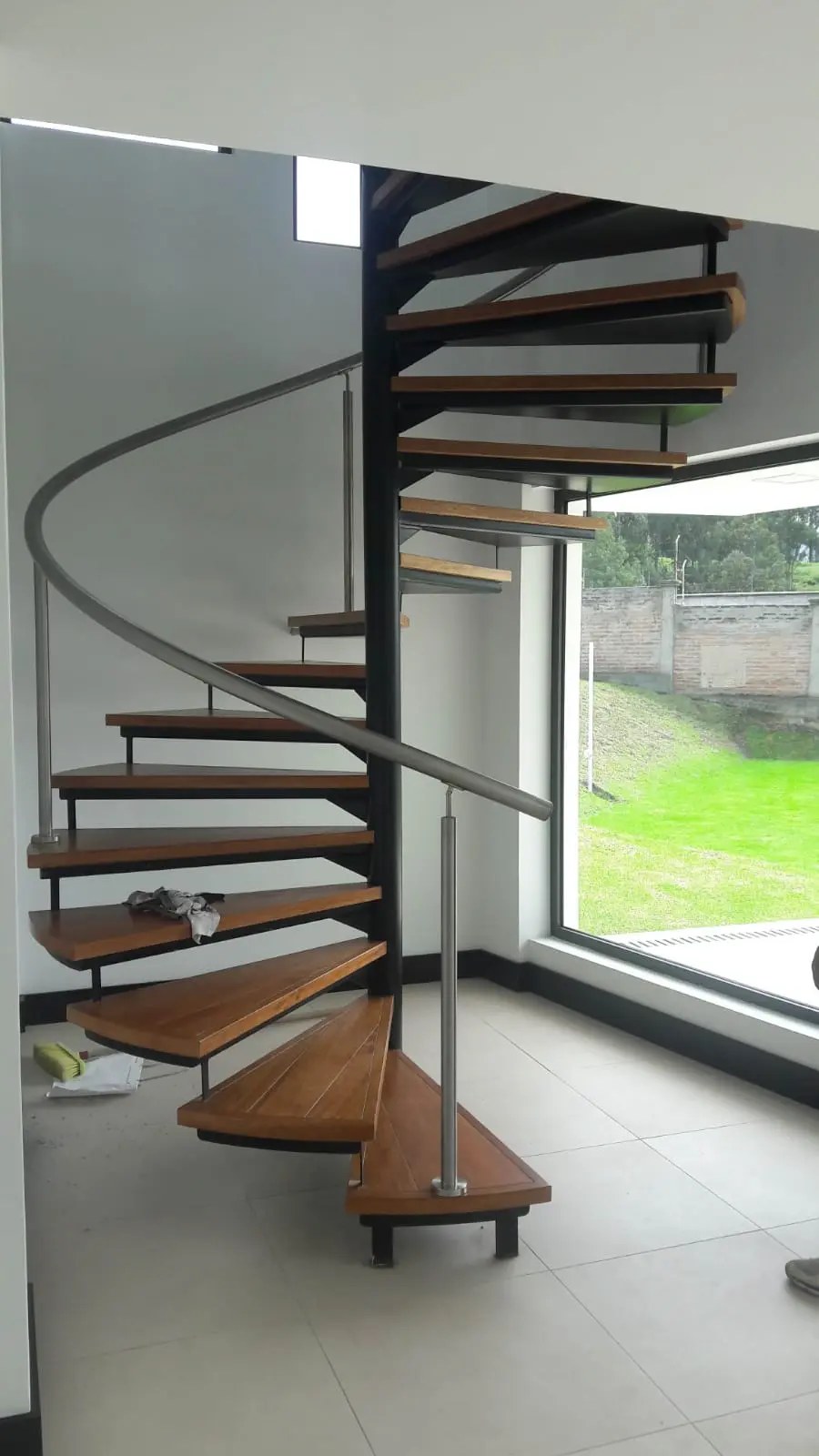 Escalera en espiral quito ecuador